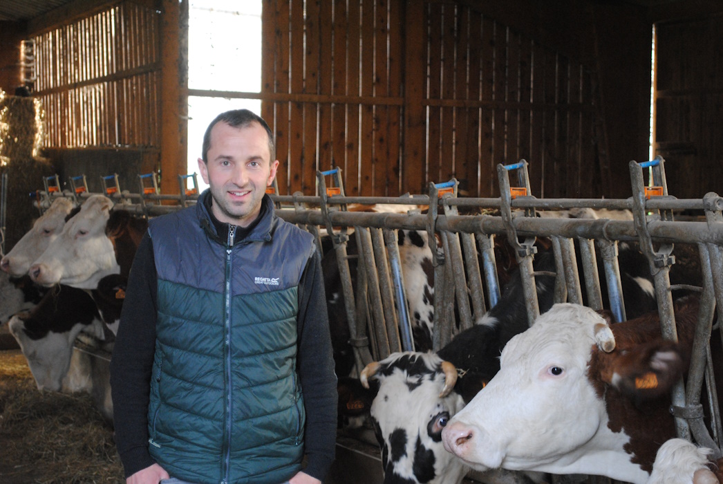 "Behien %95a deusentako ehorik"